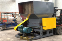 硬塑料破碎機(jī)為何能甩開(kāi)強(qiáng)力破碎機(jī)成為破碎機(jī)市場(chǎng)新寵兒