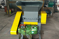 選購塑料破碎機時您是選質(zhì)量還是選價格？