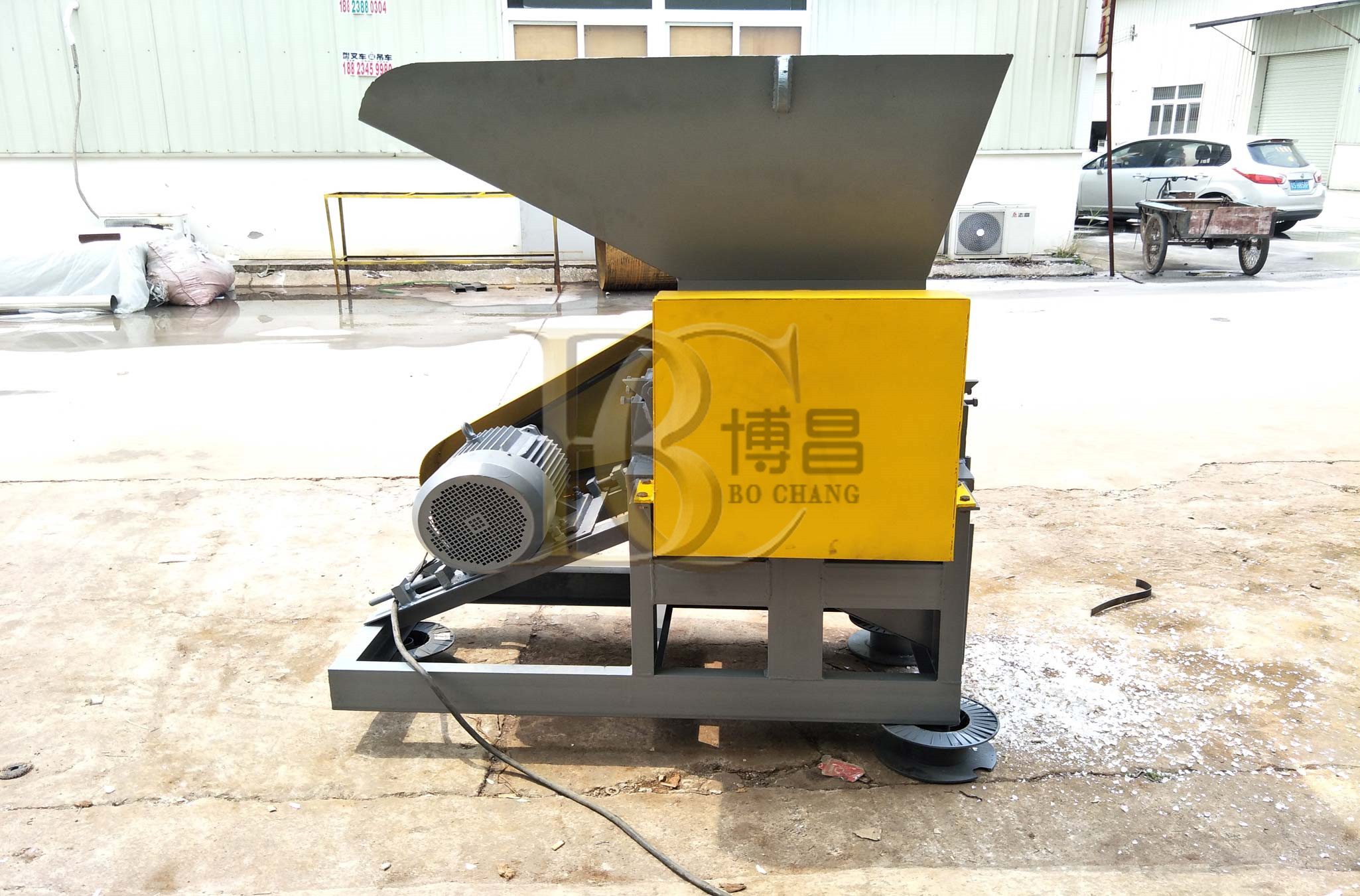 塑料破碎機(jī)設(shè)備能量主要受影響在哪里？