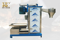 國(guó)家出臺(tái)的一系列環(huán)保型方針，再生塑料機(jī)械在商場(chǎng)中的比例逐漸提高