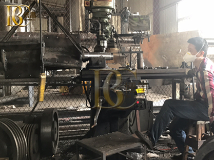 pet塑料瓶破碎機(jī)PK塑膠破碎機(jī)到底誰厲害？